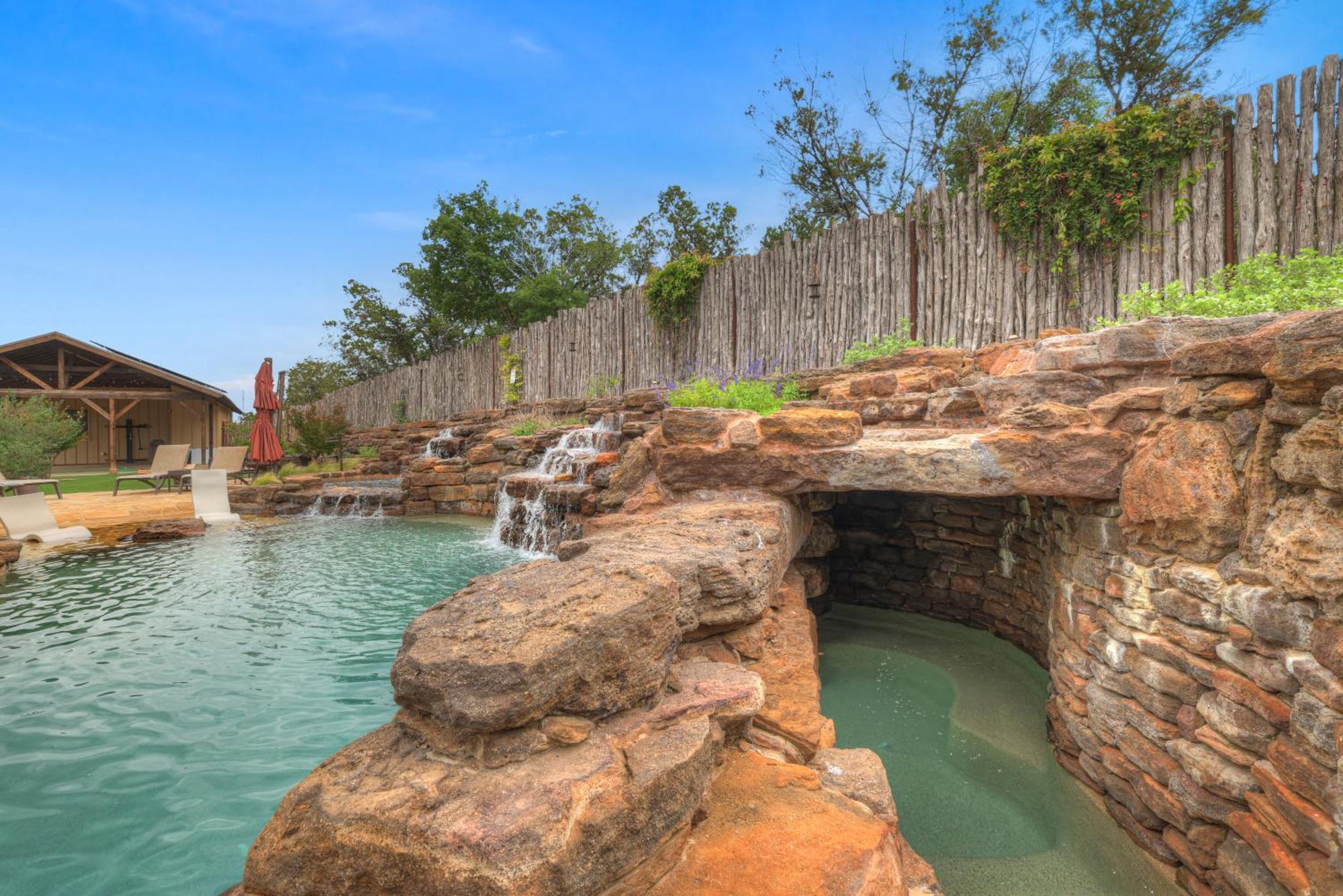 West End Lodge Resort Style Pool! Fredericksburg Exteriör bild