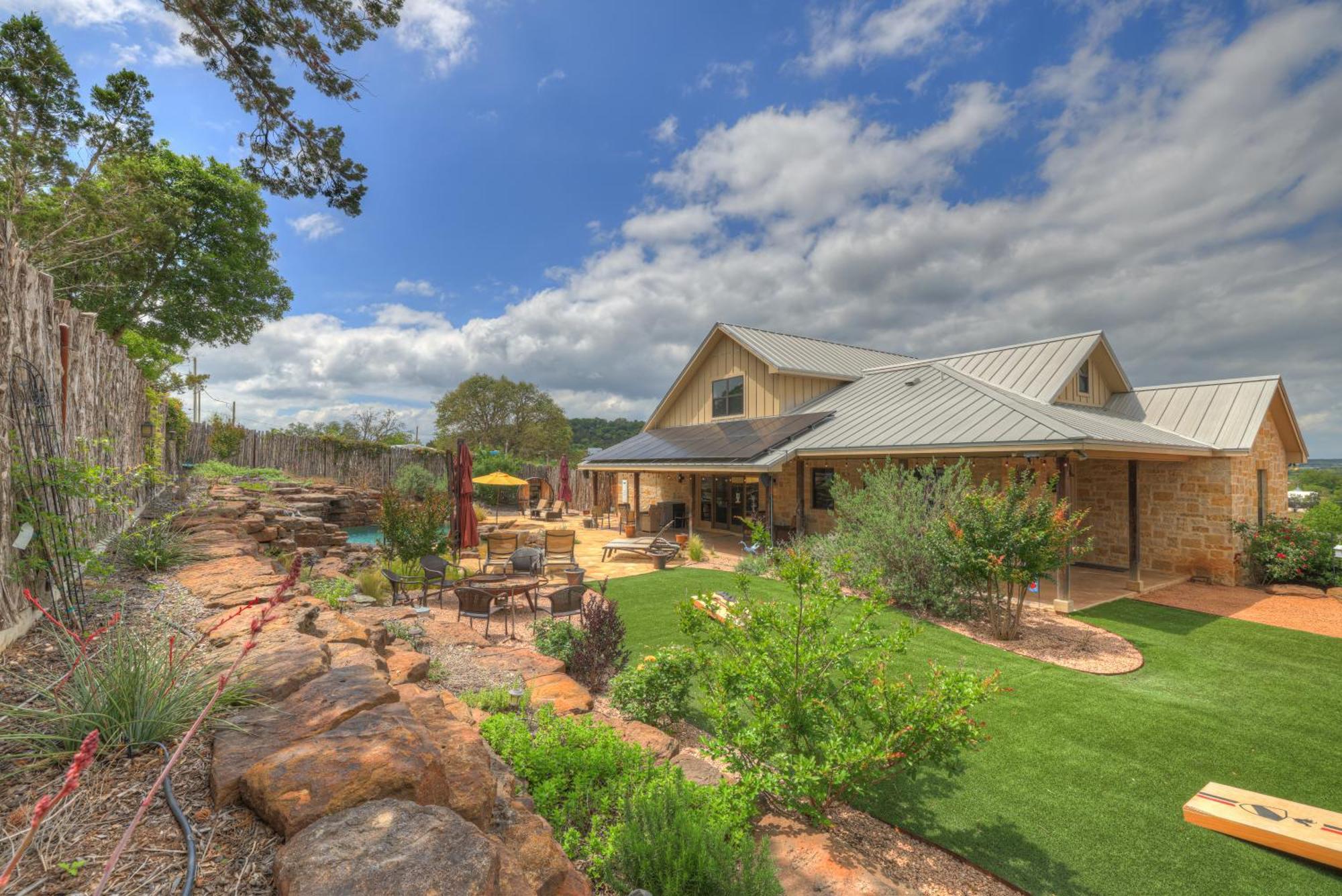 West End Lodge Resort Style Pool! Fredericksburg Exteriör bild